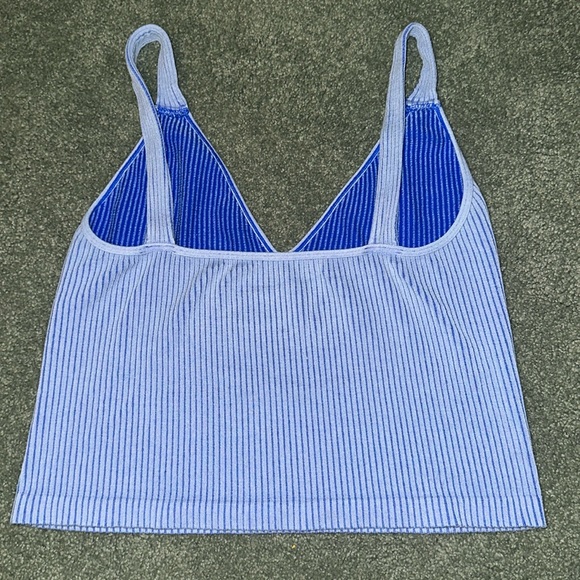 FP Intimately Washed Seamless Crop Super Sonic (light blue) Size M/L - Picture 4 of 5
